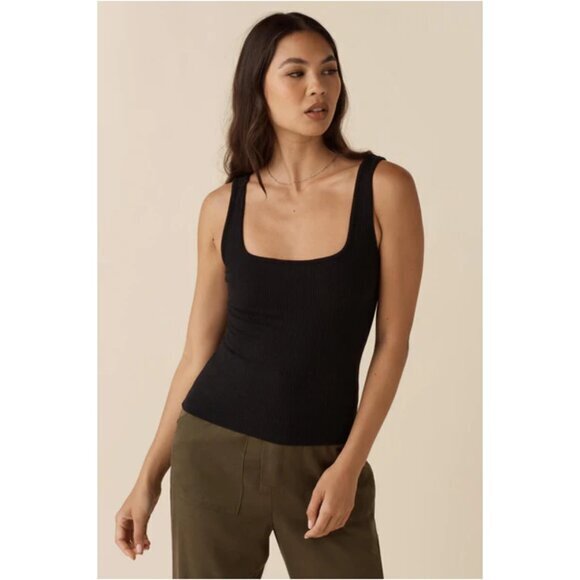 Vetta The Square Neck Fitted Tank NWT - Picture 1 of 6